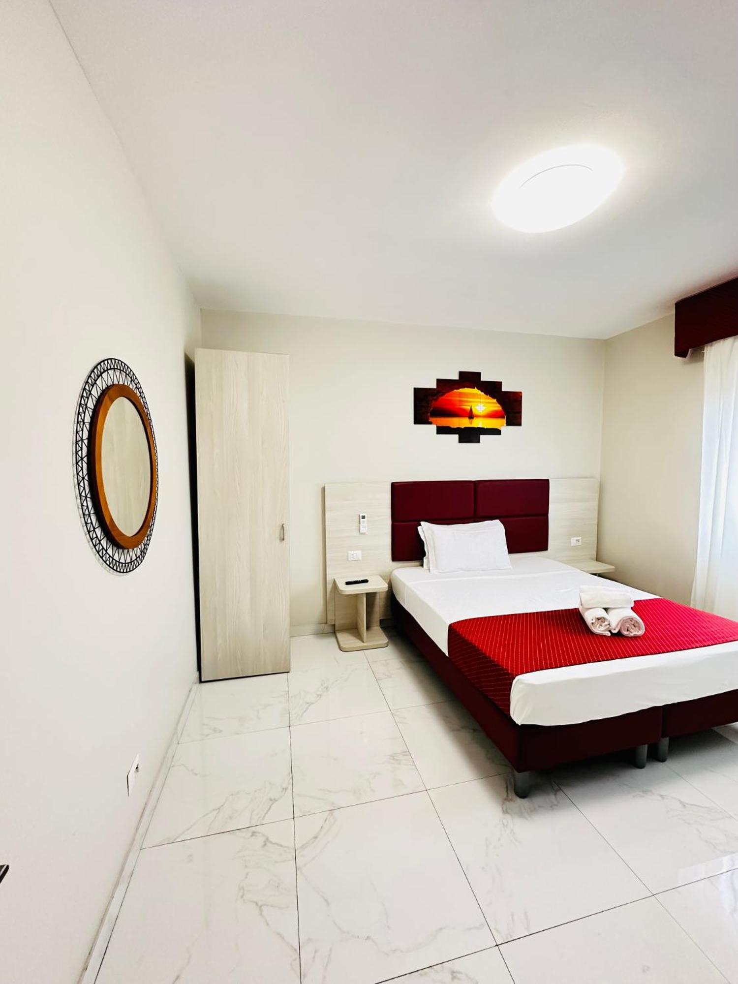 Venice Hub Mestre Bagian luar foto